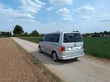 Volkswagen T6 Multivan Highline - silberne Volkswagen T6 Multivan