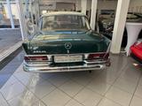 Mercedes-Benz 220 SE  Heckflosse - Autos aus dem Jahr 1964