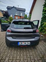 Peugeot 208 BlueHDi 100 Allure  - Peugeot 208 von privat