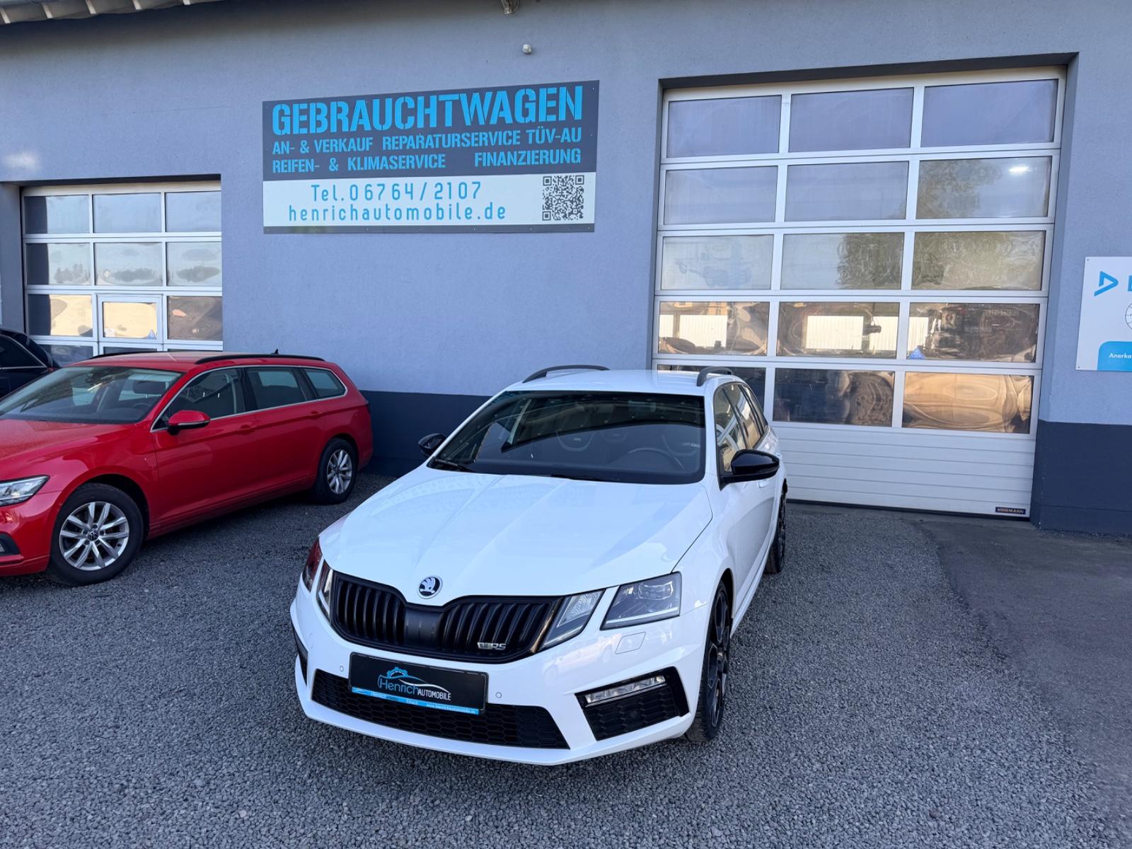 Skoda Octavia Combi RS 245 Navi GRA SHZ APP 19" 6-Gang