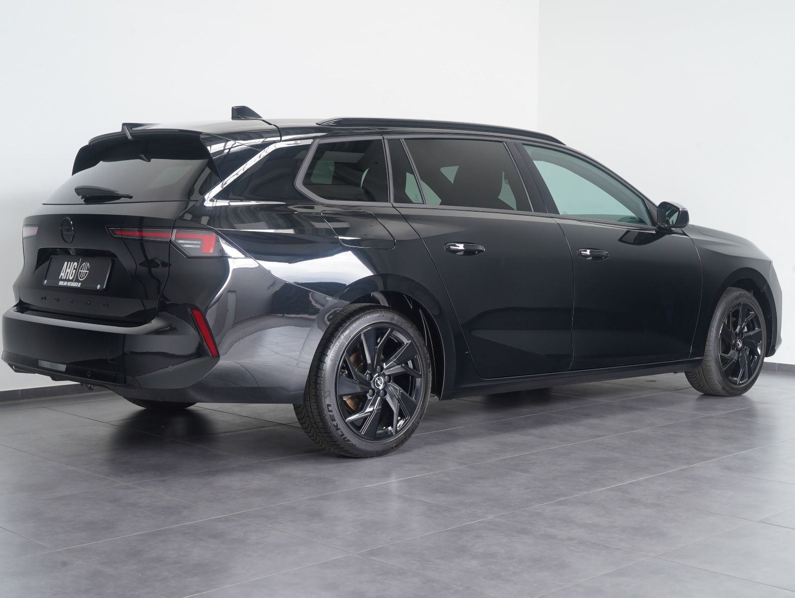 Fahrzeugabbildung Opel Astra L 1.2 Turbo Sports Tourer GS AHK