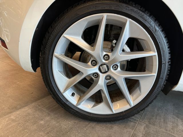 Seat Leon FR *2. Hand*Navi*Klima*LED*SHZ*Scheckheft*