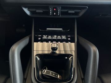 Porsche Cayenne - 10
