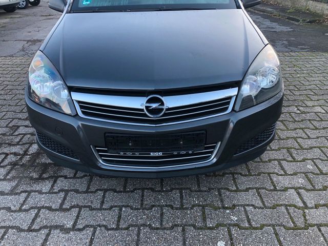 Opel Astra 1.4 Benzin 4 Türig