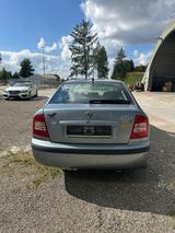 Skoda Octavia 1.6 *TÜV NEU*AUTOMATIK*SHZ* - gebrauchte Skoda Octavia aus dem Jahr 2004
