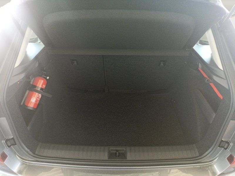 Fahrzeugabbildung SKODA Kamiq 1.0 TSI DSG Selection