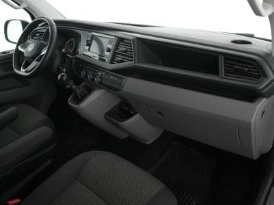 T6.1 Caravelle 2.0 TDI Trendline - LED / 8xSitze