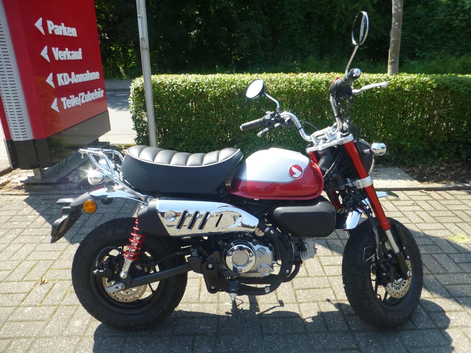 Honda Monkey 125 1.Hand