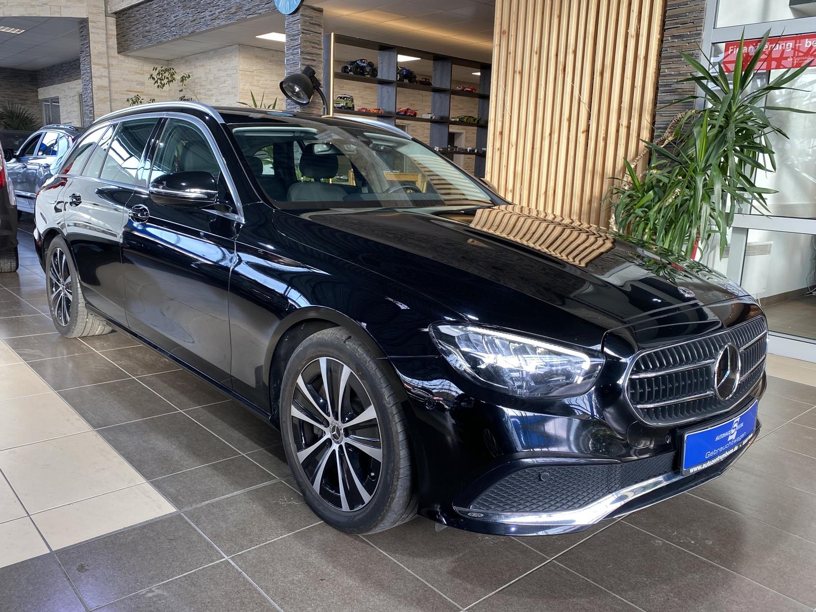Mercedes-Benz E-Class Avantgarde*ACC*LED*Navi*R-Cam*SHZ*CarPlay*, миниатюра 2
