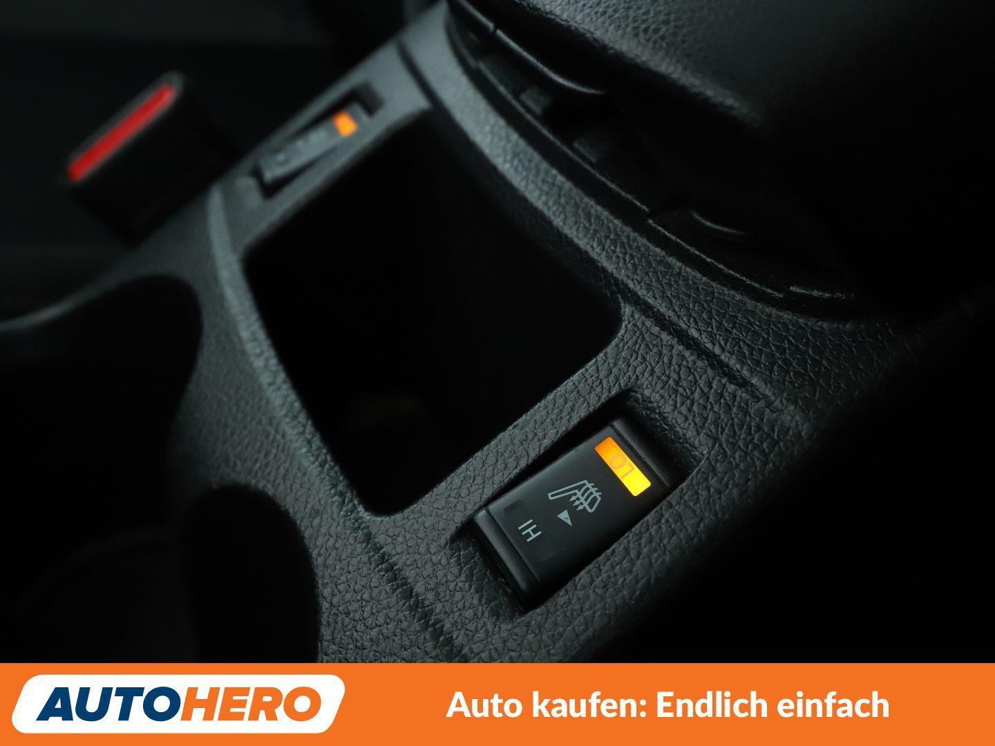 Nissan Qashqai 1.3 DIG-T N-Connecta*NAVI*CAM*TEMPO*PDC*