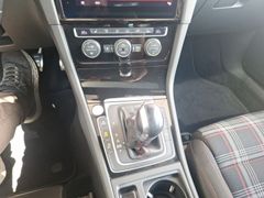 VW Golf VII 2.0 TSI GTI Performance Fahrass Pan Sth VW Golf VII 2.0 TSI GTI Performance Fahrass Pan Sth