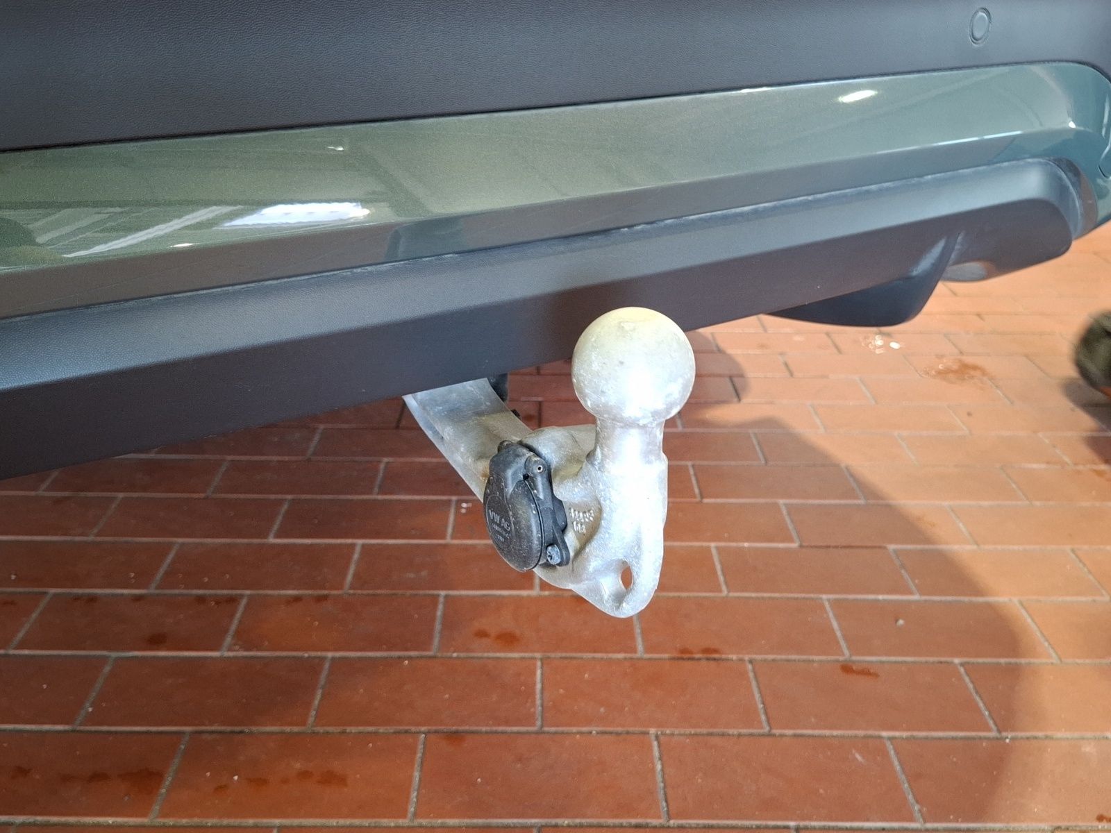 Fahrzeugabbildung Volkswagen Tayron eTSI Life DSG LED AHK Navi AID ACC RFK SH