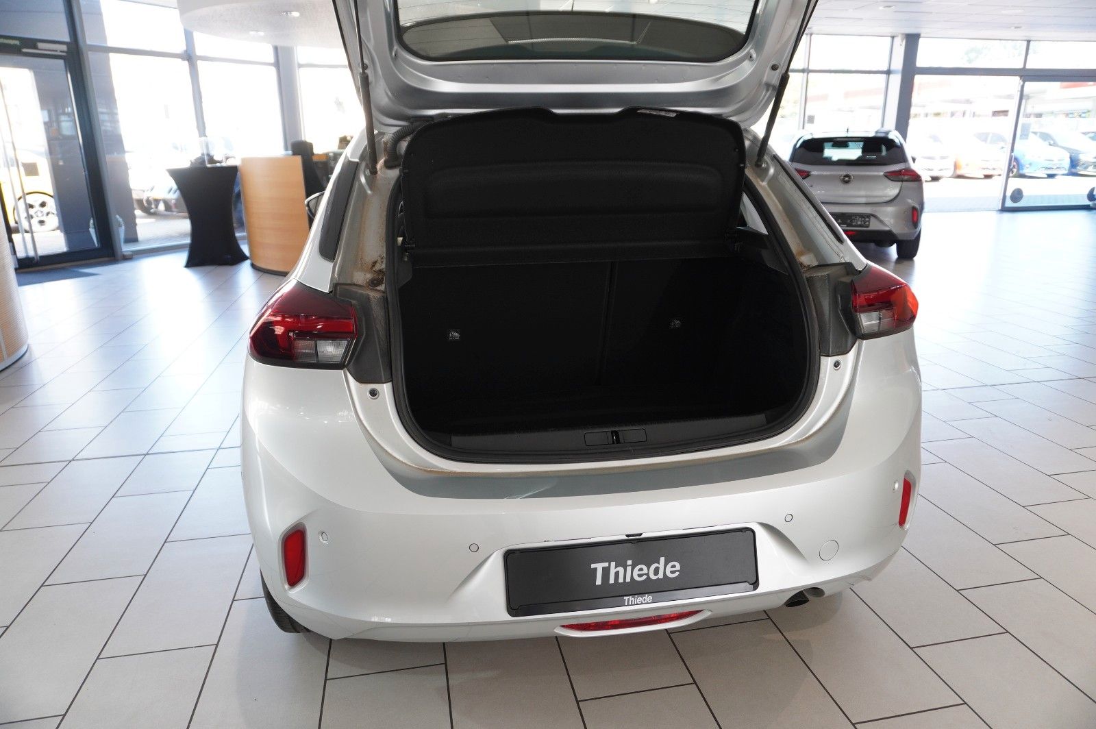 Fahrzeugabbildung Opel Corsa F 1.2 ELEGANCE NAVI/LED/KAMERA/SPORT/DAB+