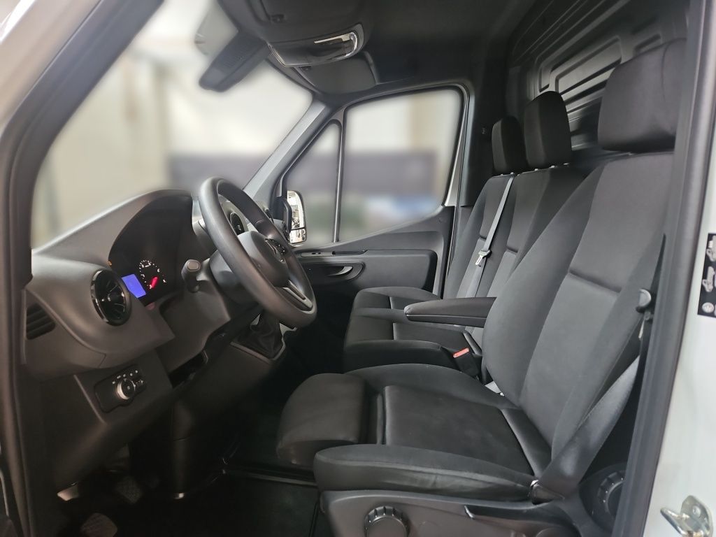 Fahrzeugabbildung Mercedes-Benz Sprinter 317 Kasten L2H2 360°Schwingsitz SHZ EDW