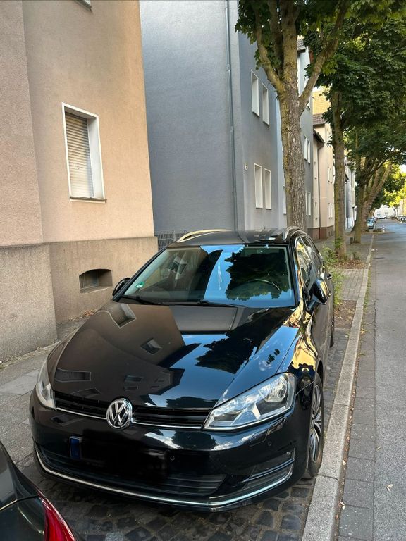 Image of Volkswagen Golf