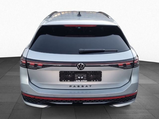 Fahrzeugabbildung Volkswagen Passat 2.0 TSI R-LINE 4MOTION BLACK STDHZ IQ.LIG