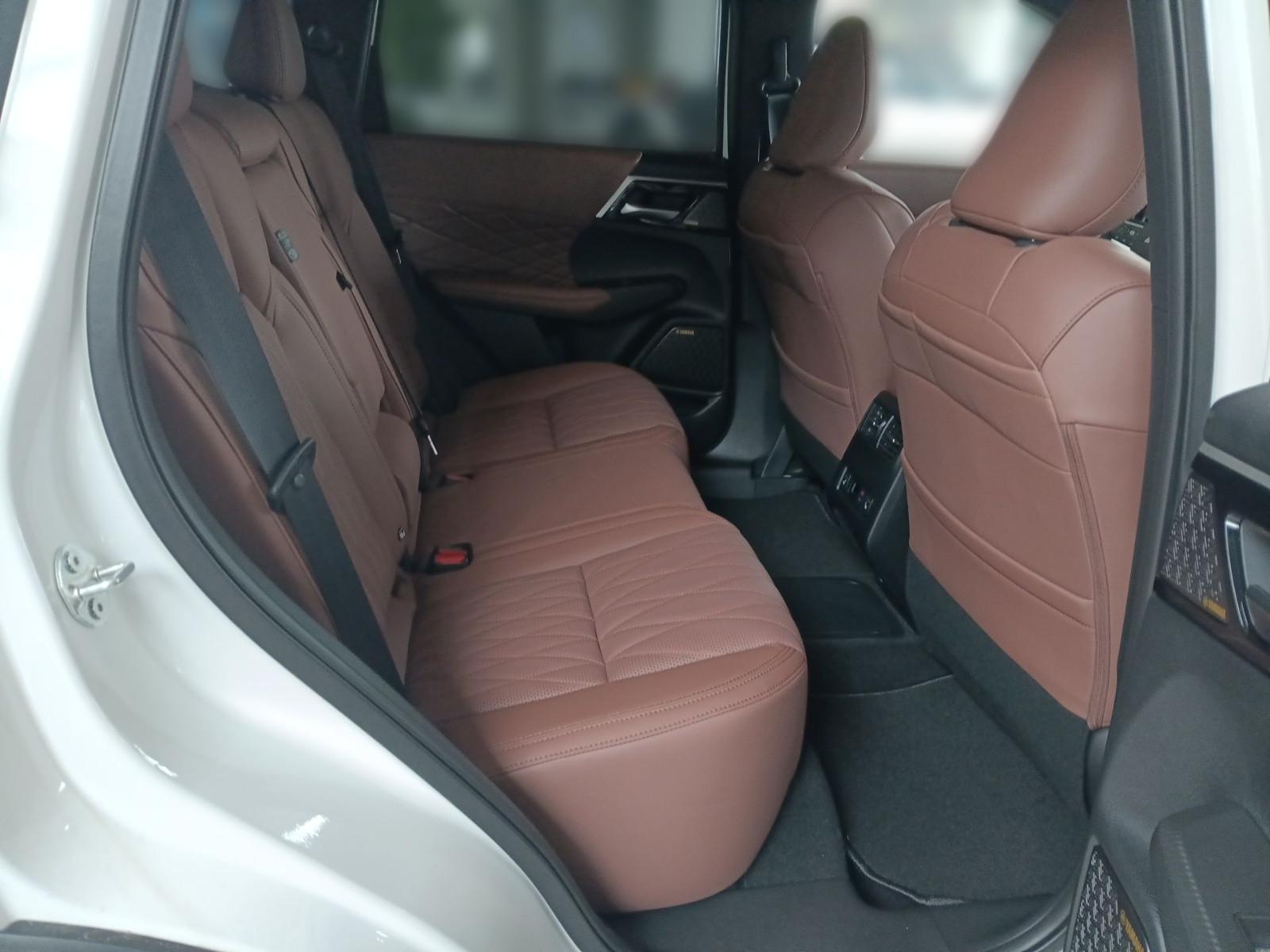 Mitsubishi Outlander PHEV TOP Luxury 306 PS ACC Leder Navi
