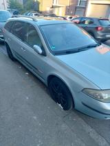 Renault Laguna 2 Jahre Tüv - Renault Laguna aus 2002: Kombi