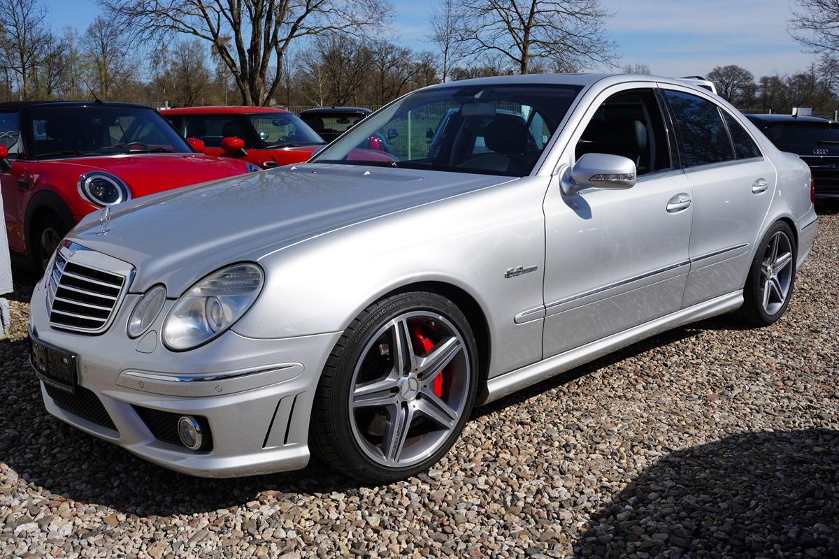 Mercedes-Benz E 63 AMG  V8 - Schiebedach-Airmatic-Nappa-Kamera
