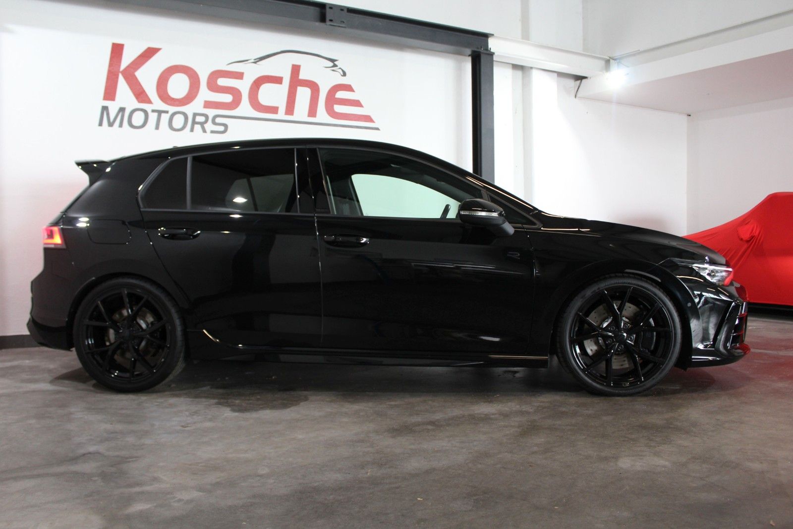 Volkswagen Golf R VIII Lim. 2.0 TSI 4Motion Black Edition foto 5