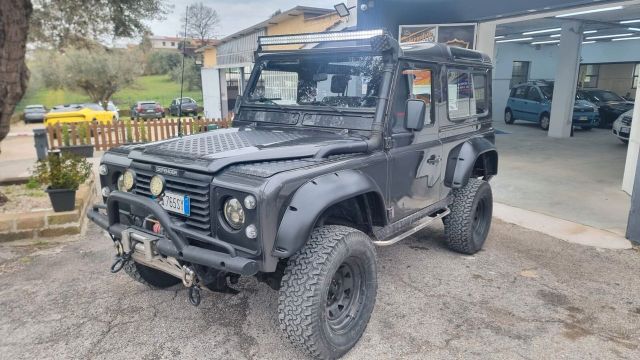 Land Rover Defender land rover