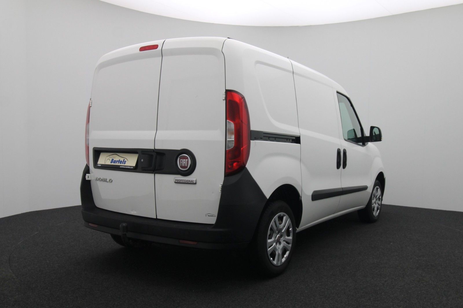 Fahrzeugabbildung Fiat Doblò 1.3 Basis Kasten