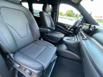 Mercedes V 250 - 12