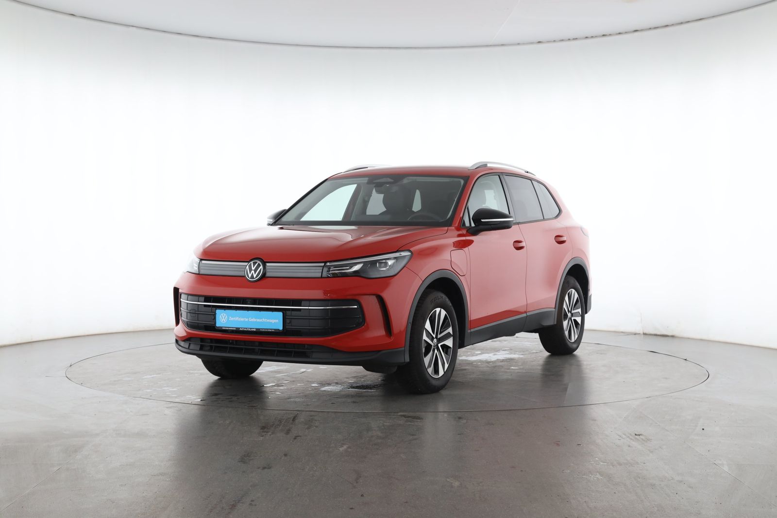 Volkswagen Tiguan 1.5 TSI DSG eHybrid ENERGY NAVI AHK foto 2