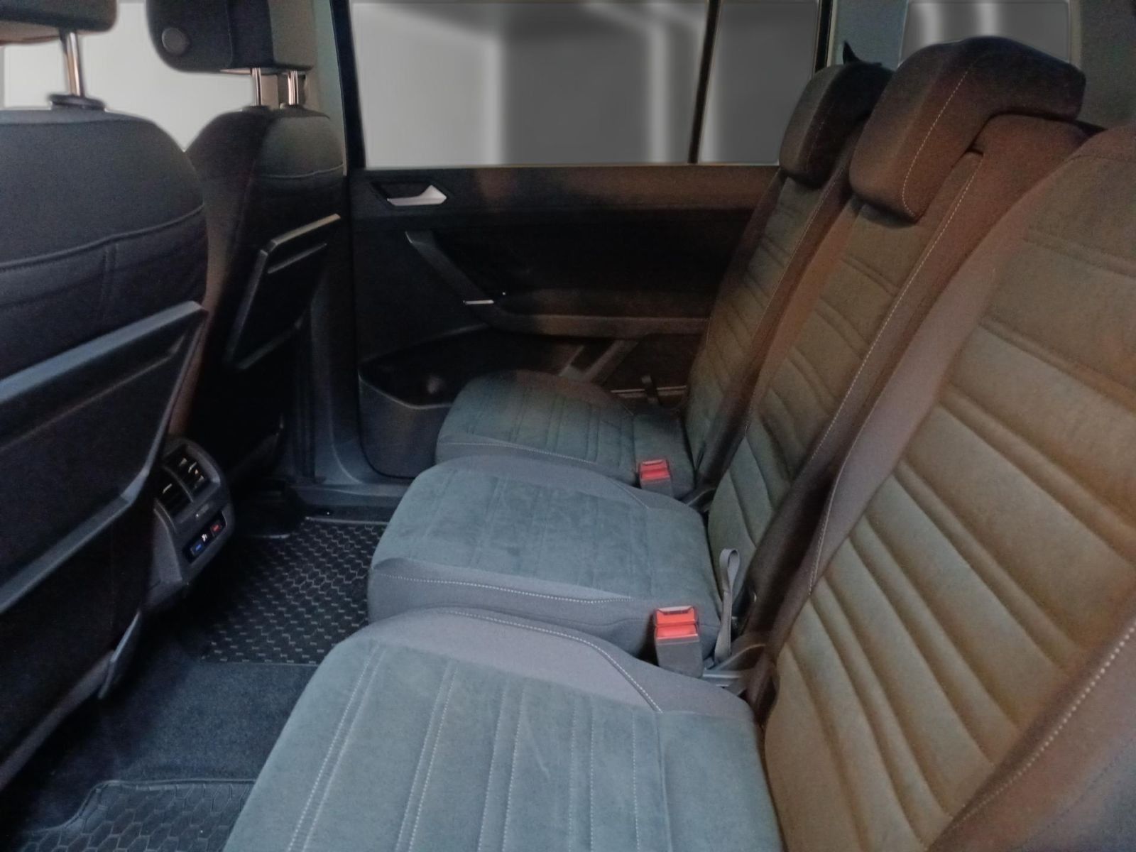 Volkswagen Touran - Bild 18