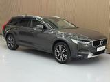 Volvo V90 Cross Country AWD*Panorama*B&W®*Sthzg*1.Hand - Volvo V90 Cross Country Benziner Gebrauchtwagen
