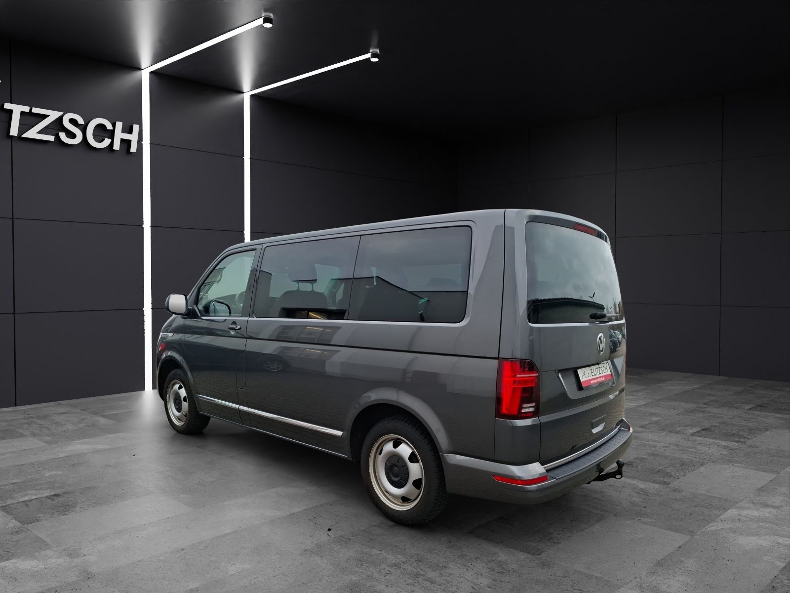 Fahrzeugabbildung Volkswagen T6.1 Multivan TDI Generation Six DSG Standhzg. L