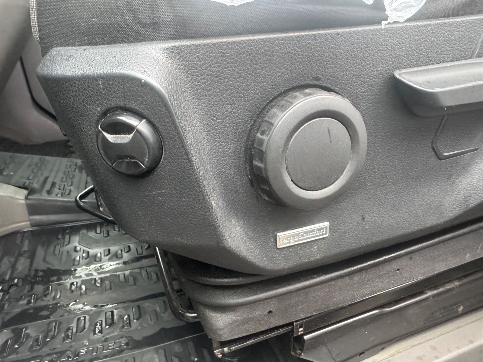 Fahrzeugabbildung Volkswagen Crafter Koffer Pritsche 50 lang