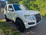 Mitsubishi Pajero 3,2 DI-D 4WD Final Edition Automatik ... - Mitsubishi Pajero: 3.2