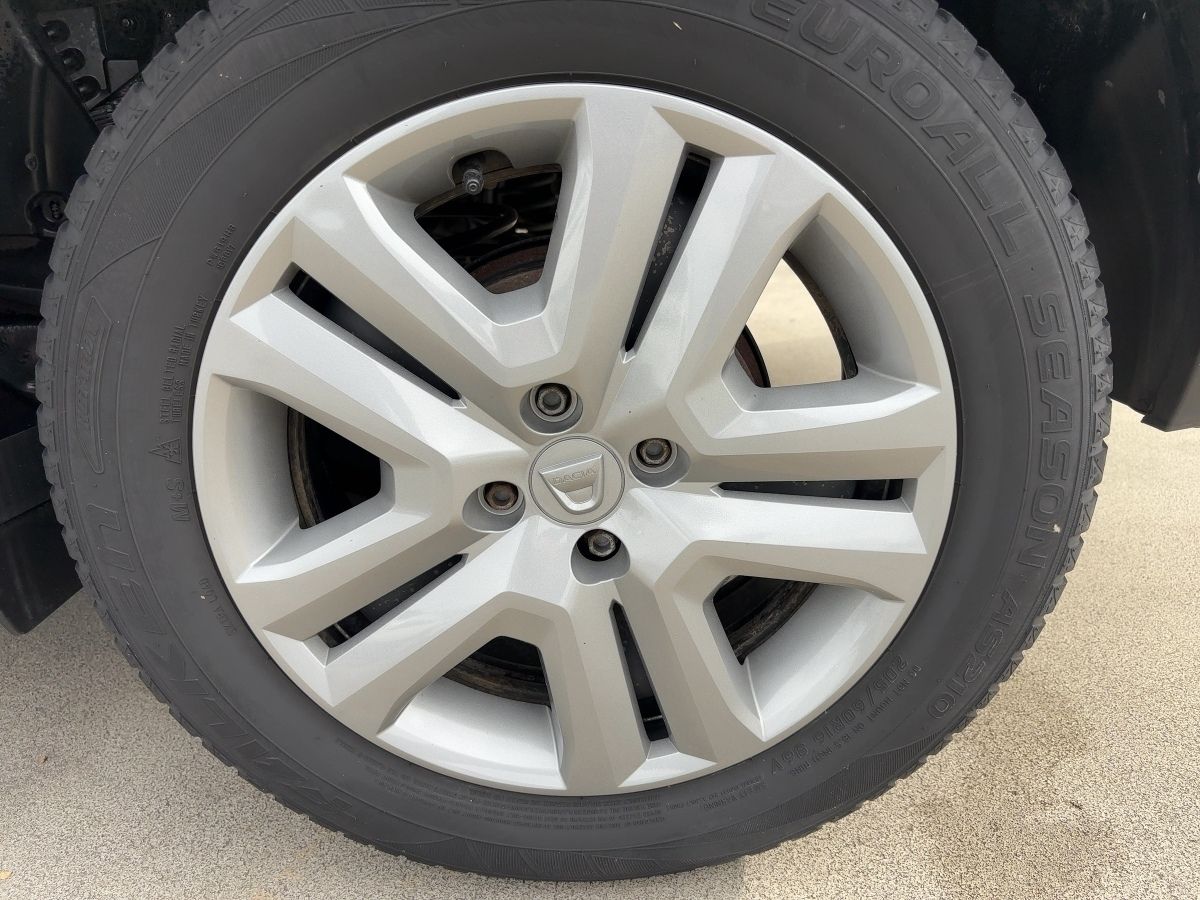 Fahrzeugabbildung Dacia Jogger Comfort TCe 110 ABS Fahrerairbag ESP SERV