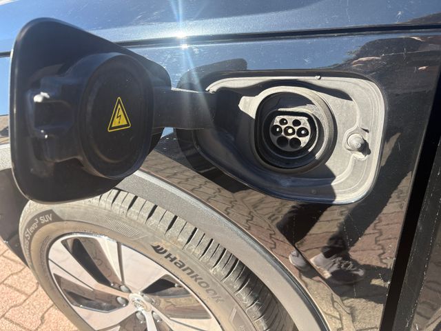 Volvo XC 40 Momentum Pro Plug-In Hybrid 2WD