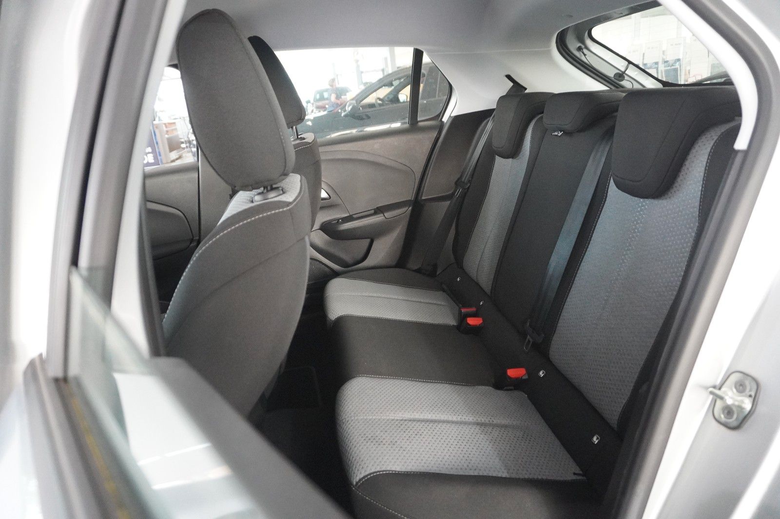 Fahrzeugabbildung Opel Corsa F 1.2 FACELIFT NAVI/LED/KAMERA/VIRTU./DAB+