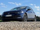 Volkswagen 8 Style eHybrid | HUD IQ.LIGHT MASSAGE STHZ - mit Hybrid-Antrieb: Blau, Beheizbares Lenkrad