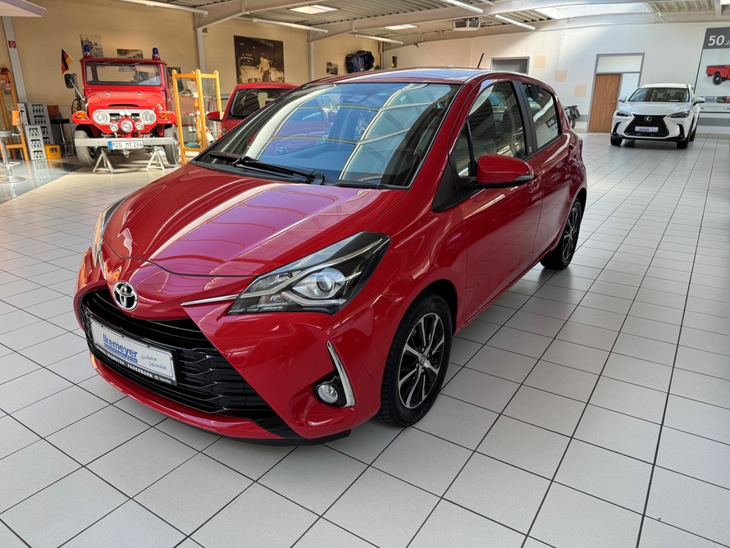 Toyota Yaris Team D 1.5 Klima Sitzheizung Rückfahrkamer