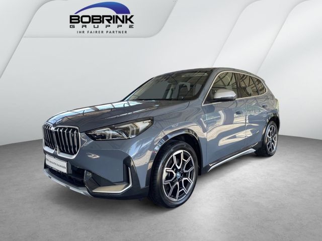 BMW iX1 xDrive30 xLine Elektro LED Pano Head-up H&amp;K
