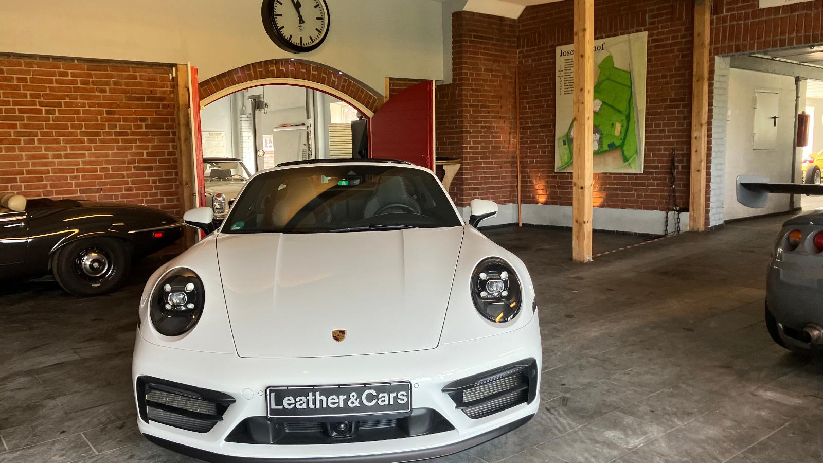 Porsche 992 Targa 4 GTS*1.HAND.UNFALLFREI*BRD*