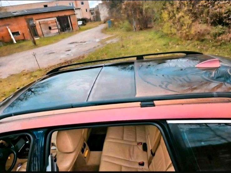 BMW 520 2004 — interior