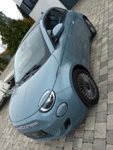 Fiat 500e Cabrio Reichw. lt. FIAT: 432km, große Batt. - Fiat 500e mit Panoramadach