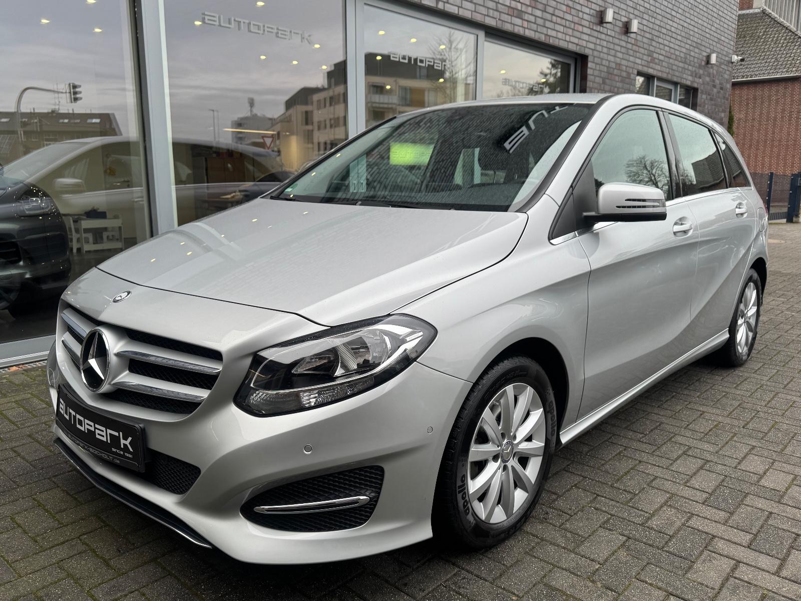 Mercedes-Benz B 180 Style Automatik Kamera Navi SHZ LED AHK