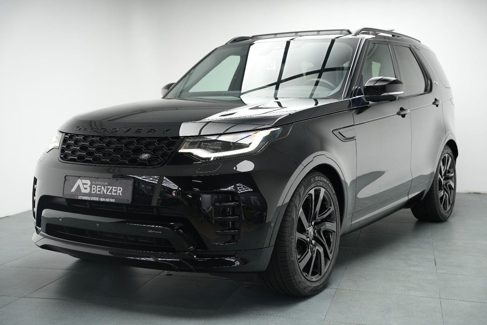 Fahrzeugabbildung Land Rover Discovery R-Dynamic AWD/7-SITZER/360'°Cam/AHK