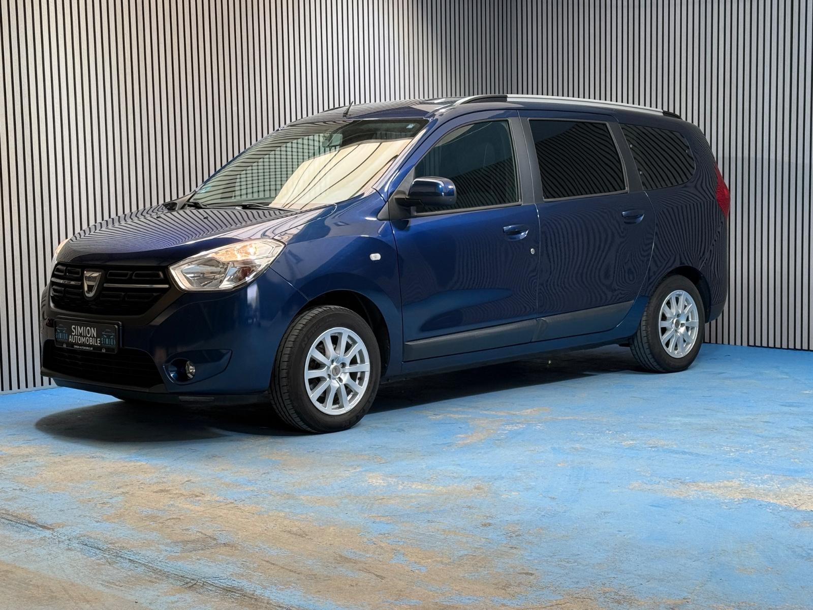 Dacia Lodgy Comfort/7 Sitzer/NAVI/CarPlay/AHK/46TKm