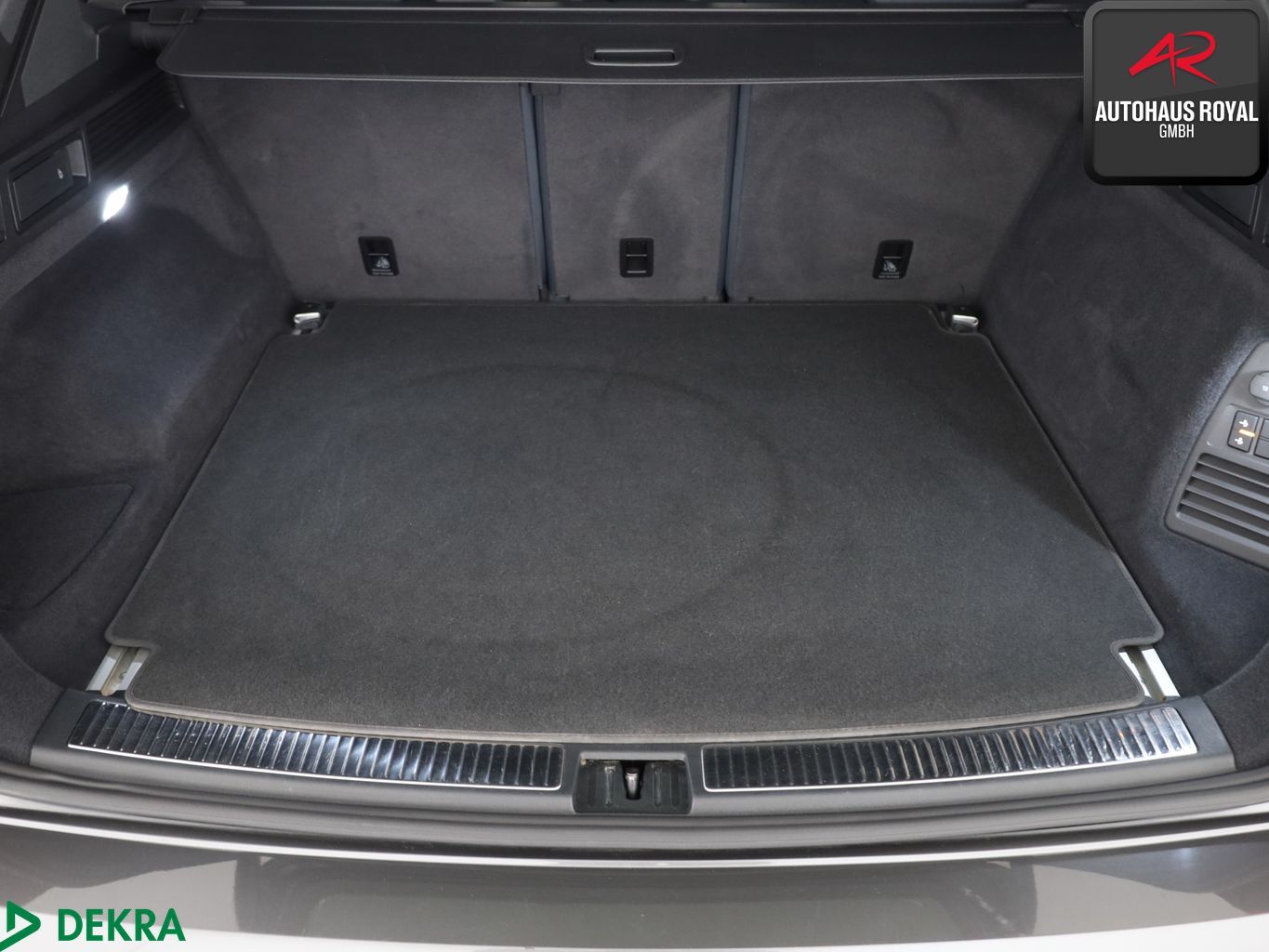 Volkswagen Touareg 3.0 TSI 4M ATMOSPHERE DYNAUDIO,360° HUD foto 13
