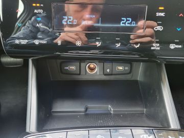 Fahrzeugabbildung Hyundai TUCSON 1.6 T-GDI PHEV 4WD PRIME ECS AssiP Pano