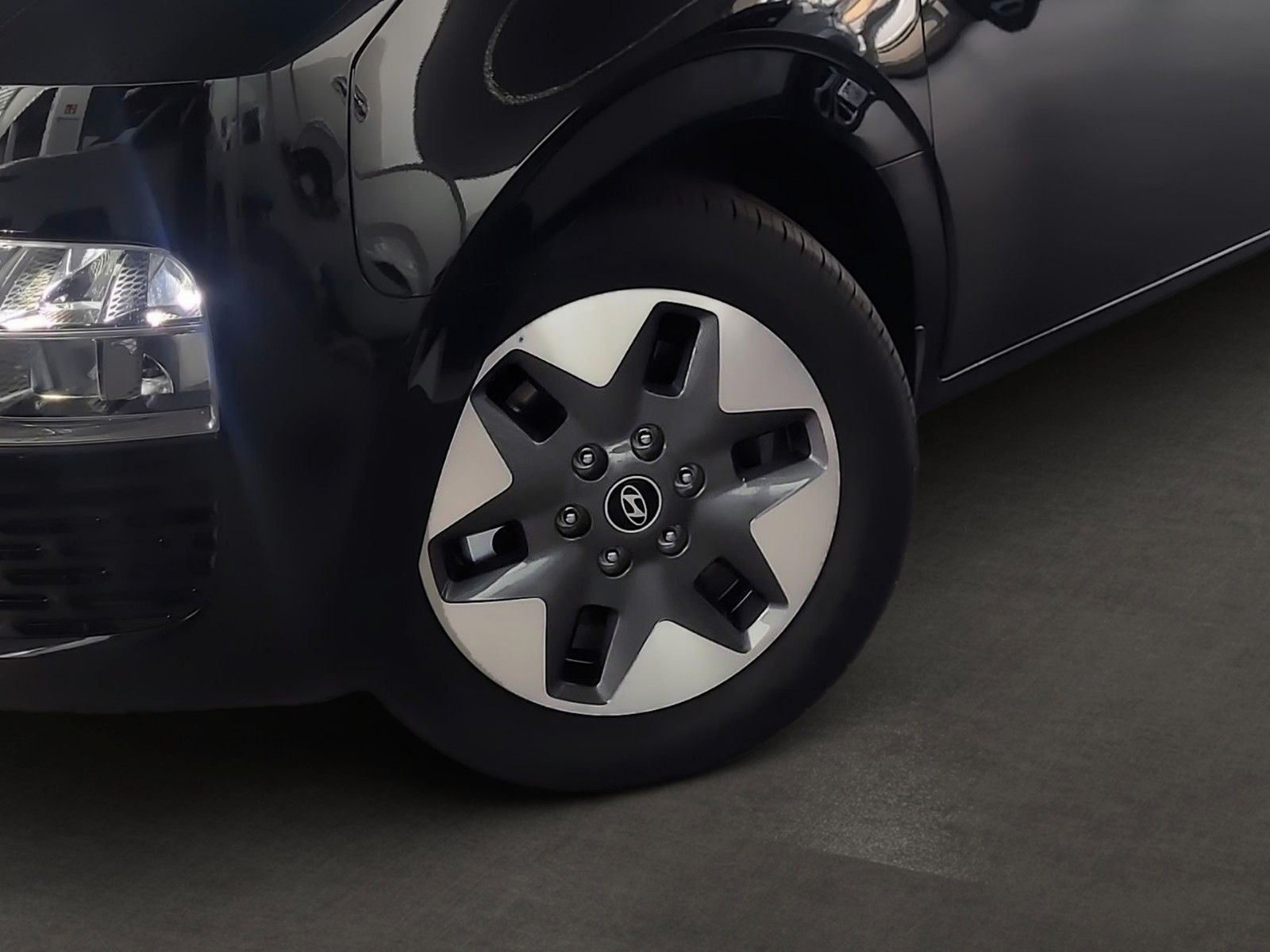Fahrzeugabbildung Hyundai Staria Prime Hybrid 9 Sitzer