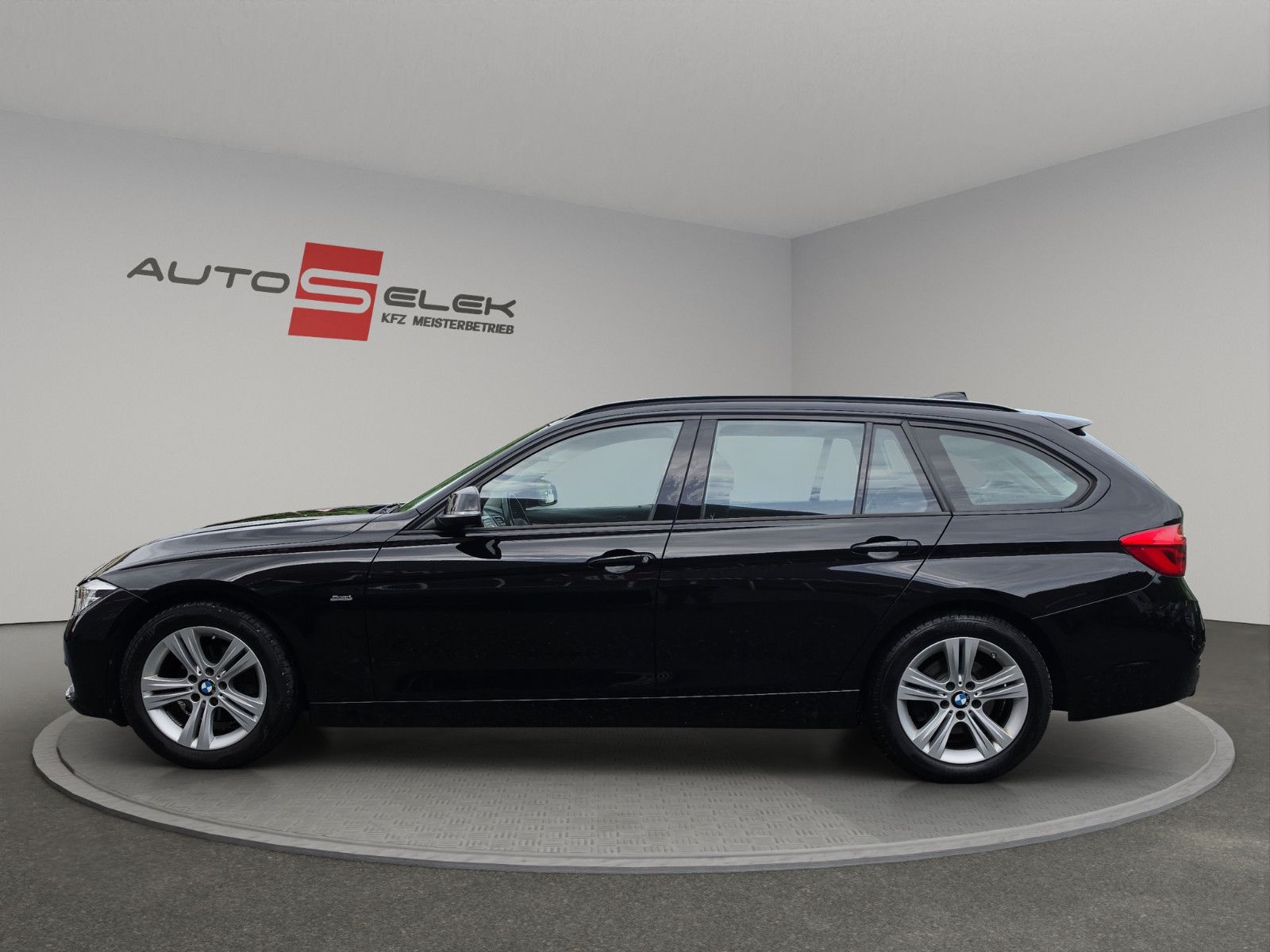 Fahrzeugabbildung BMW 3 Touring 318 d Sport Line Navi Led Scheinwerfer