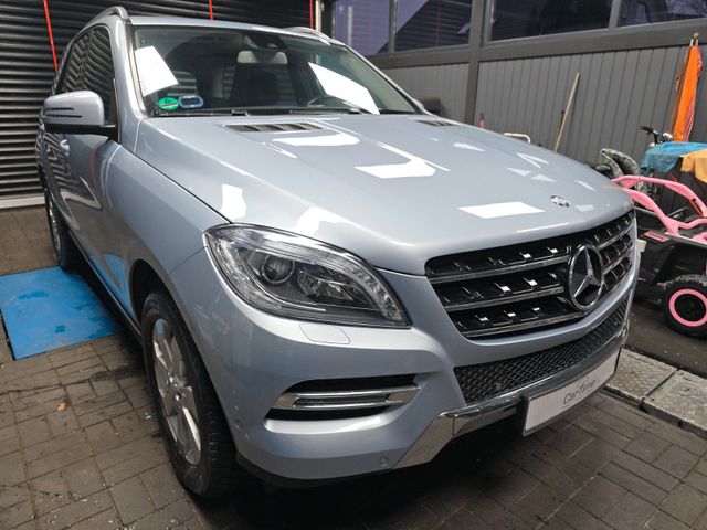 Mercedes-Benz ML 350 CDI BlueTec*Leder*Xenon*NAVI*82000km